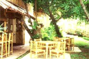 Hotelview: The Sun Village Hilltop Resort 