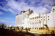 Hotelview: Waterfront Cebu City Hotel 